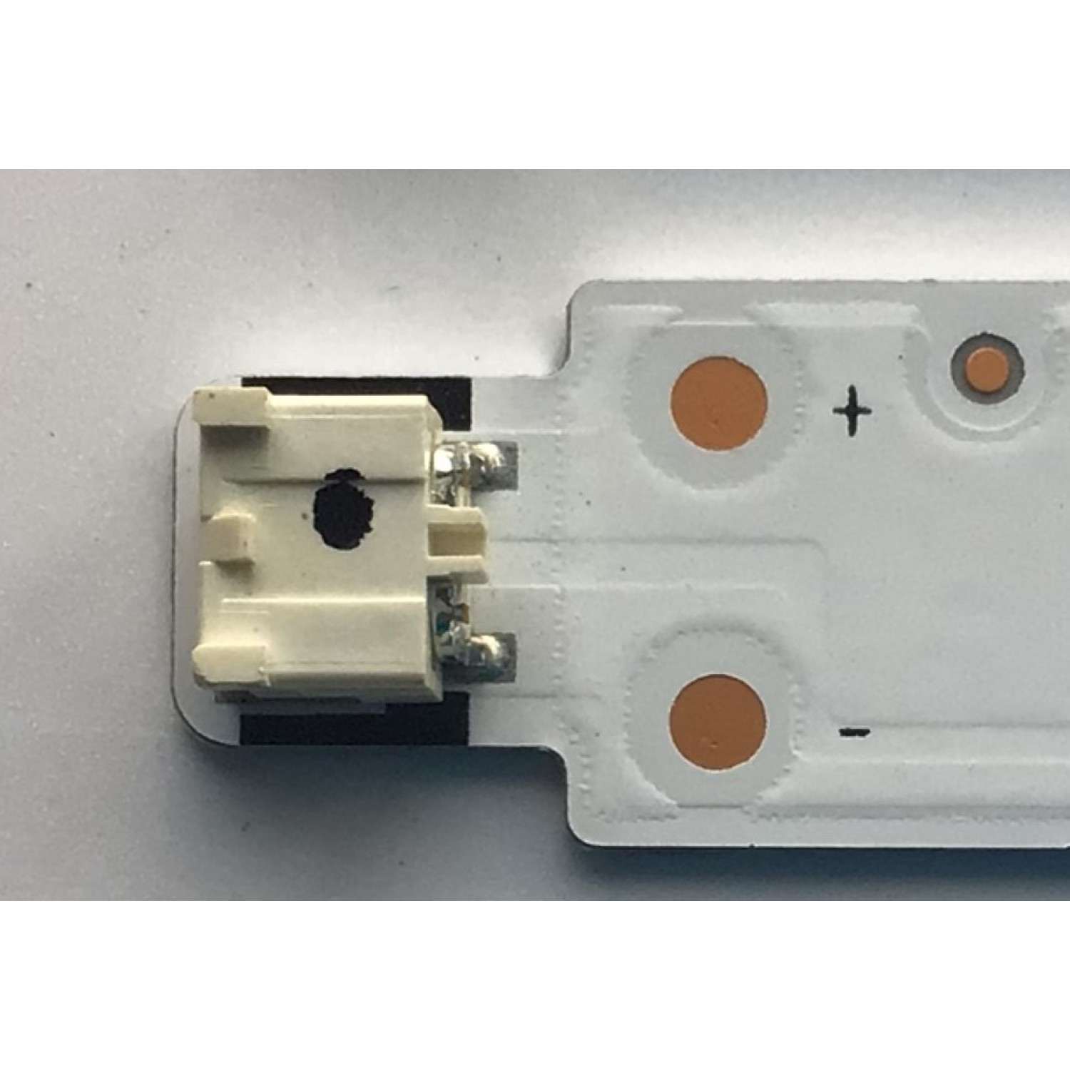 KIT DE LED'S PARA TV SAMSUNG (10 PIEZAS) / BN96-50313A / BN96-50314A / NUMERO DE PARTE JL.D650C1330-408AL-M_V04 / JL.D650C1330-408AR-M_V04 / E493461 / PANEL CY-BT065HGEV1H / MODELOS UN65TU7000 / UN65TU7000FXZA / UN65TU8000 / UN65TU8000FXZA - Imagen 2